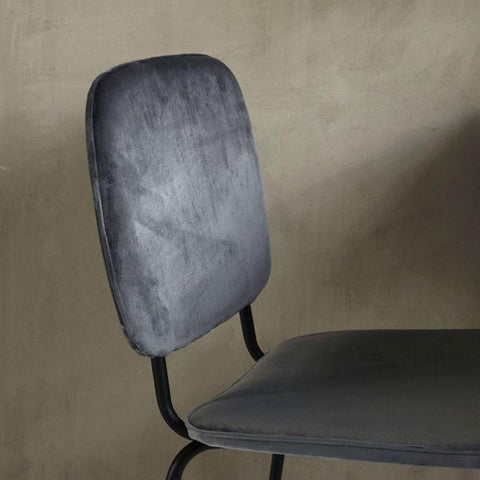 Comma Chair
